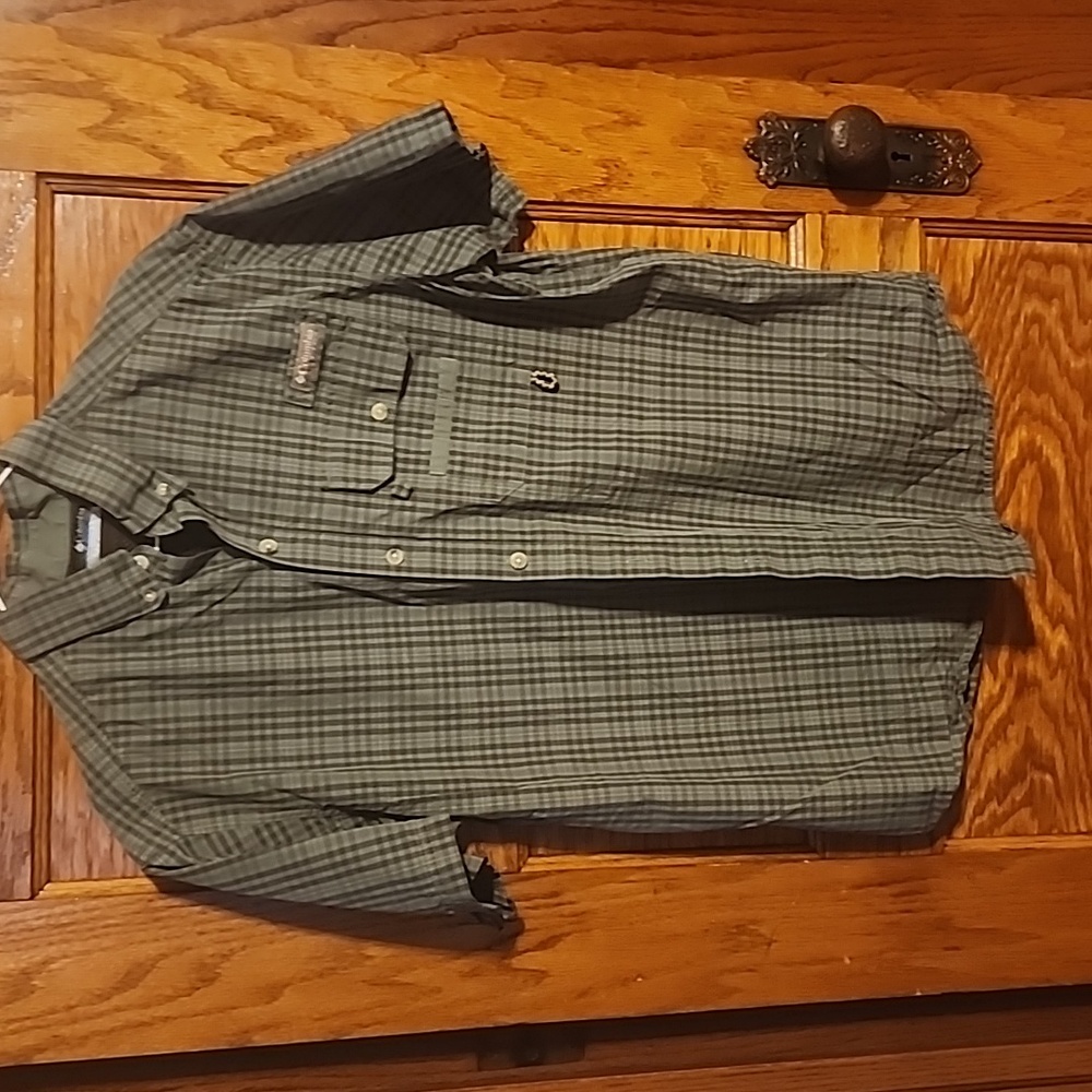 Mens Columbia shirt